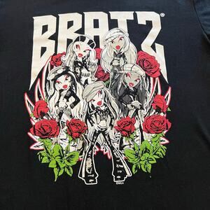 Bratz dolls graphic t shirt women’s size XS black short sleeve crew neck baby t